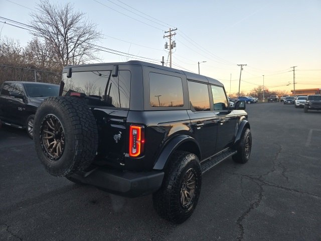 Used 2023 Ford Bronco Outer Banks image 5