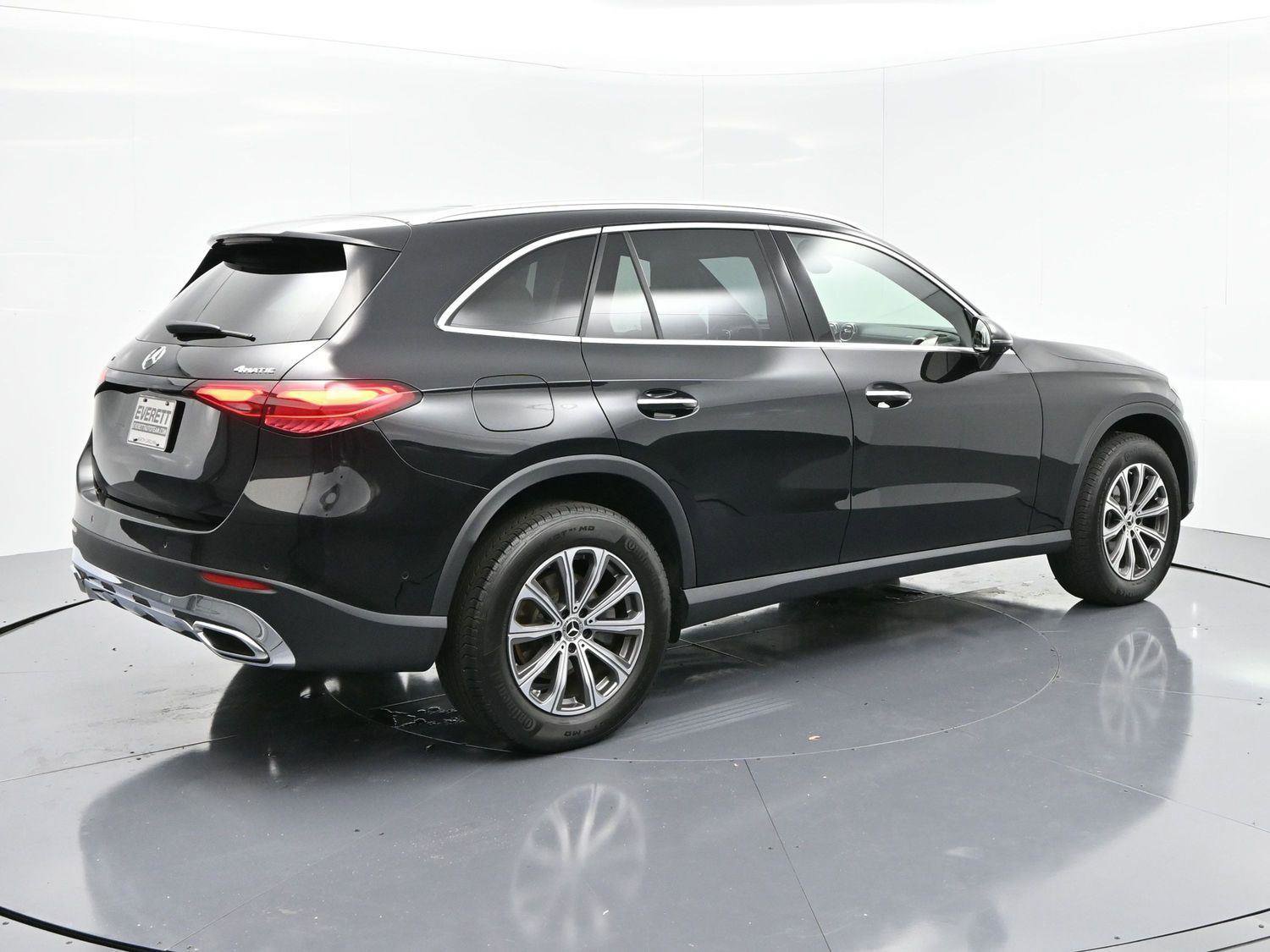 Used 2024 Mercedes-Benz GLC 300 4MATIC image 7