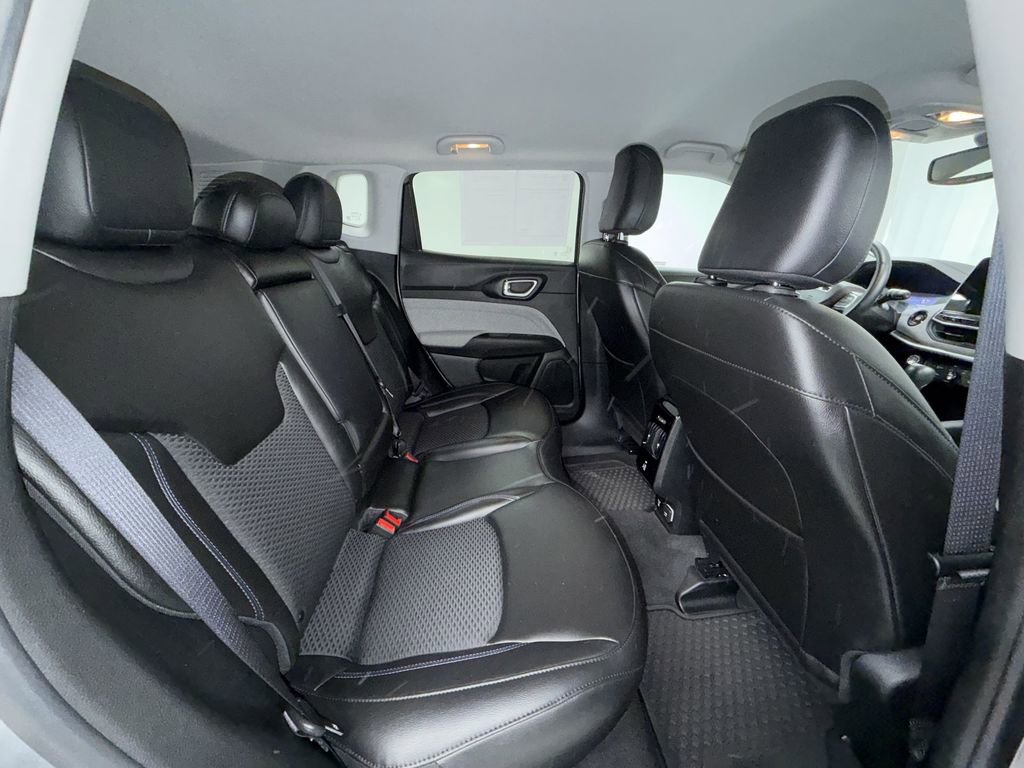 Used 2022 Jeep Compass Latitude w/ Convenience Group AWD/4WD image 20