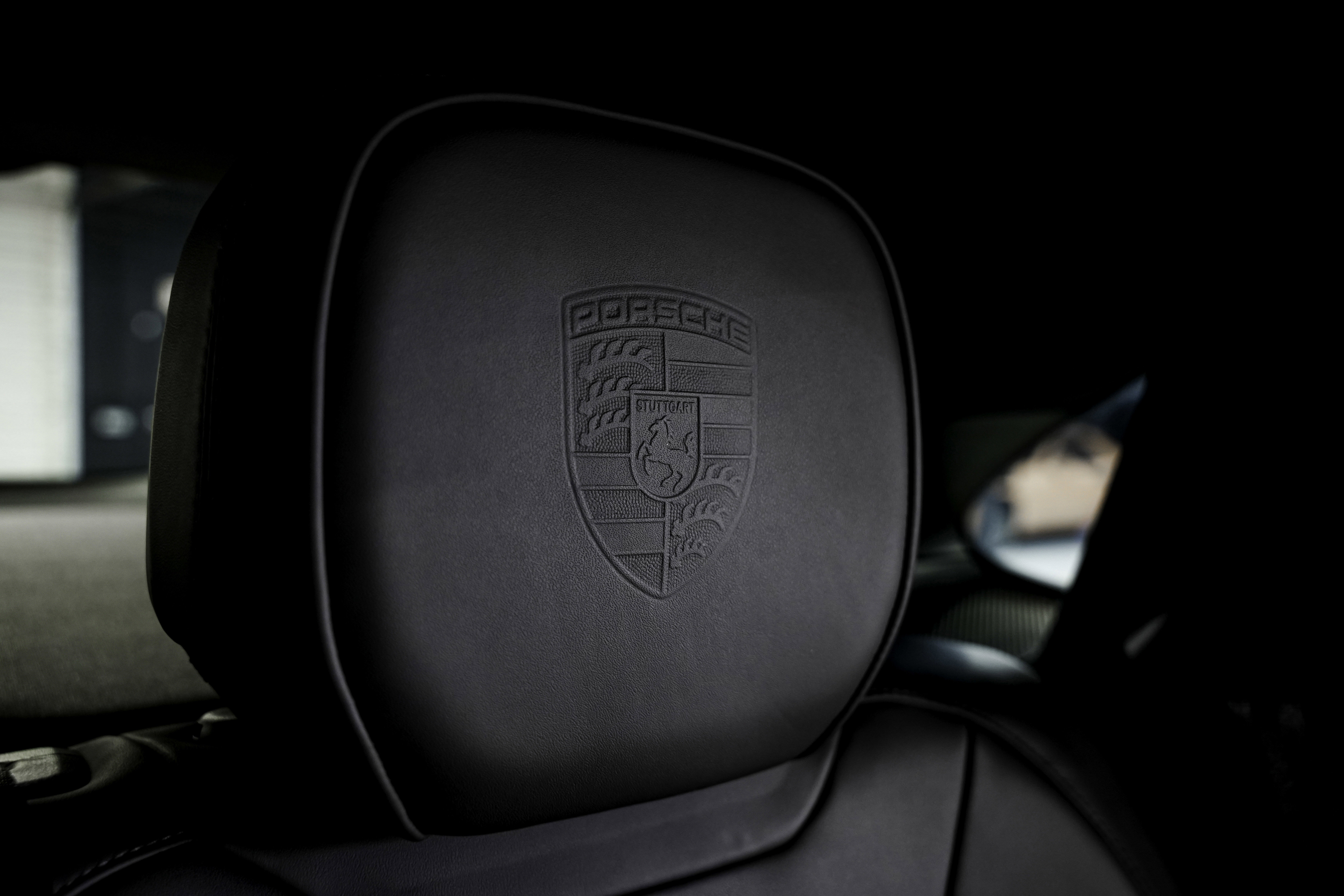 Used 2024 Porsche Cayenne Coupe image 33