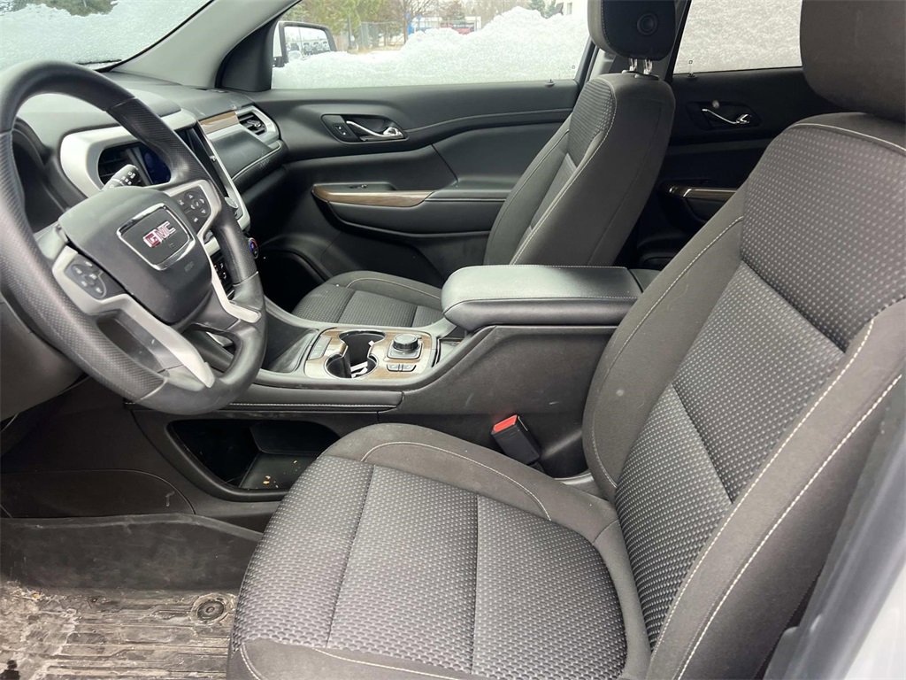 Certified 2023 GMC Acadia SLE w/ Driver Convenience Package image 8
