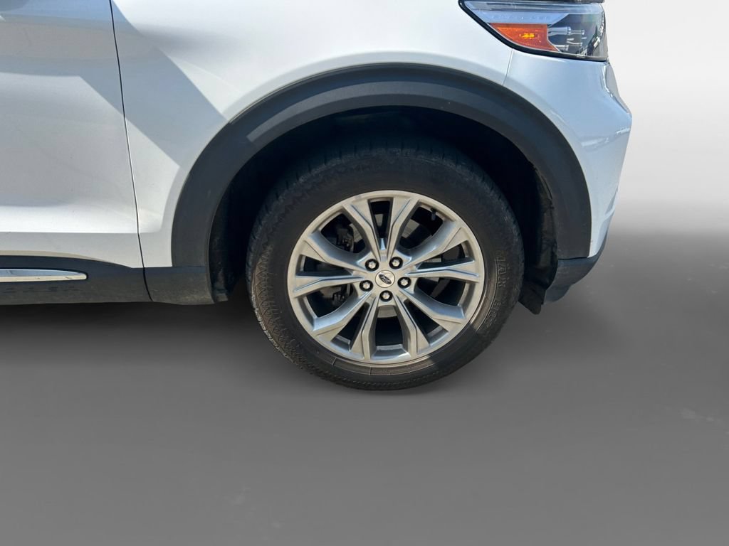 Used 2023 Ford Explorer Limited w/ Equipment Group 301A RWD image 16