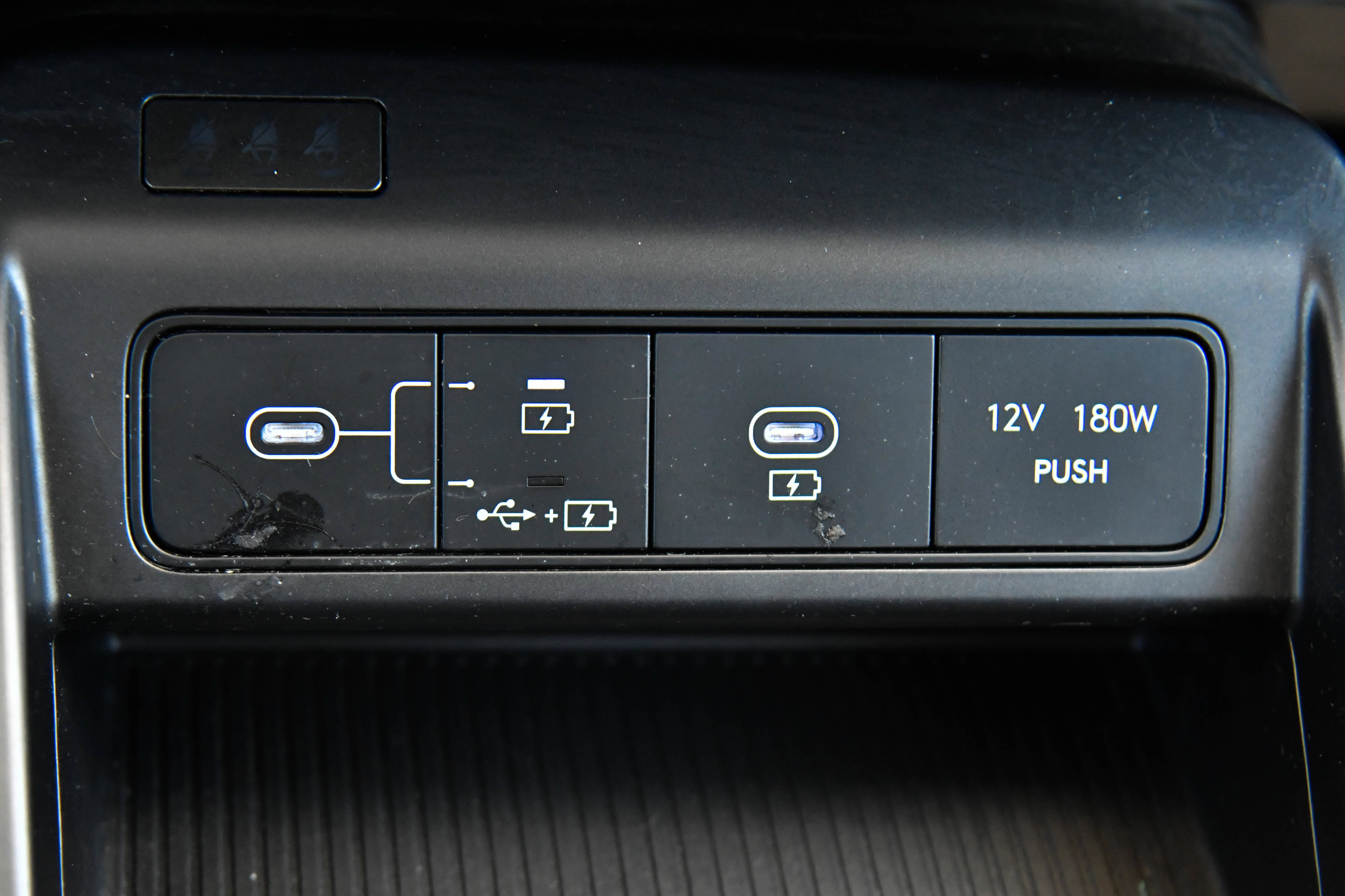 Used 2024 Hyundai Kona SEL FWD image 30