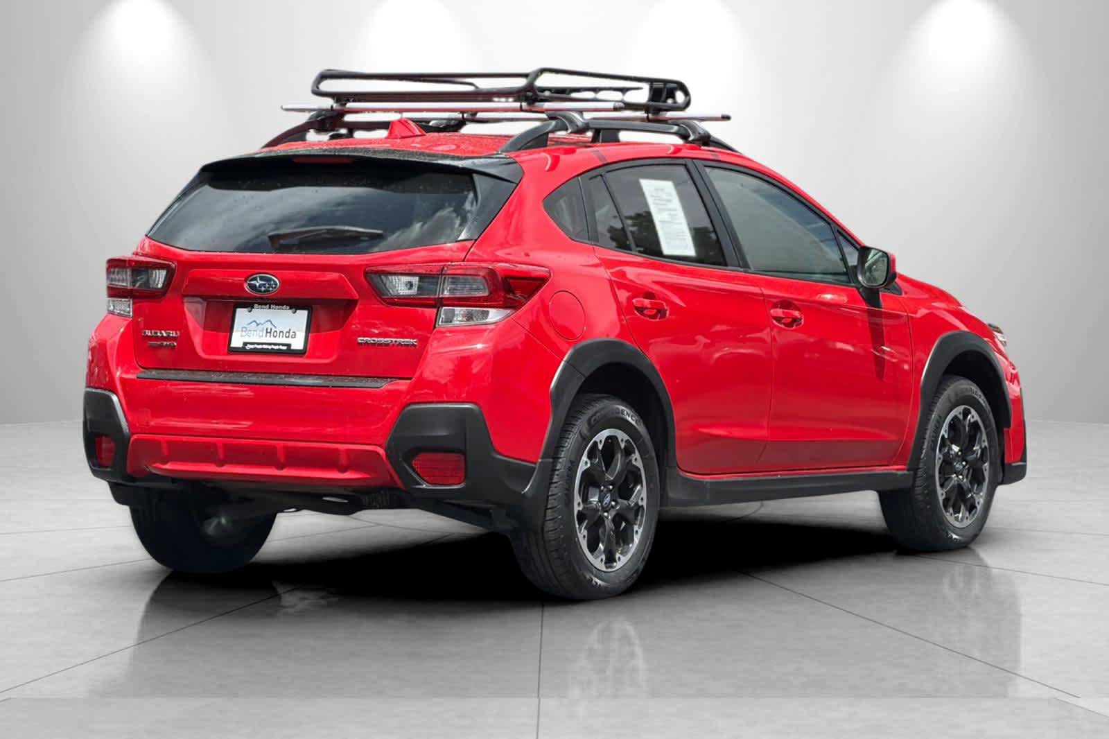 Used 2021 Subaru Crosstrek 2.0i Premium w/ Moonroof Package AWD/4WD image 2