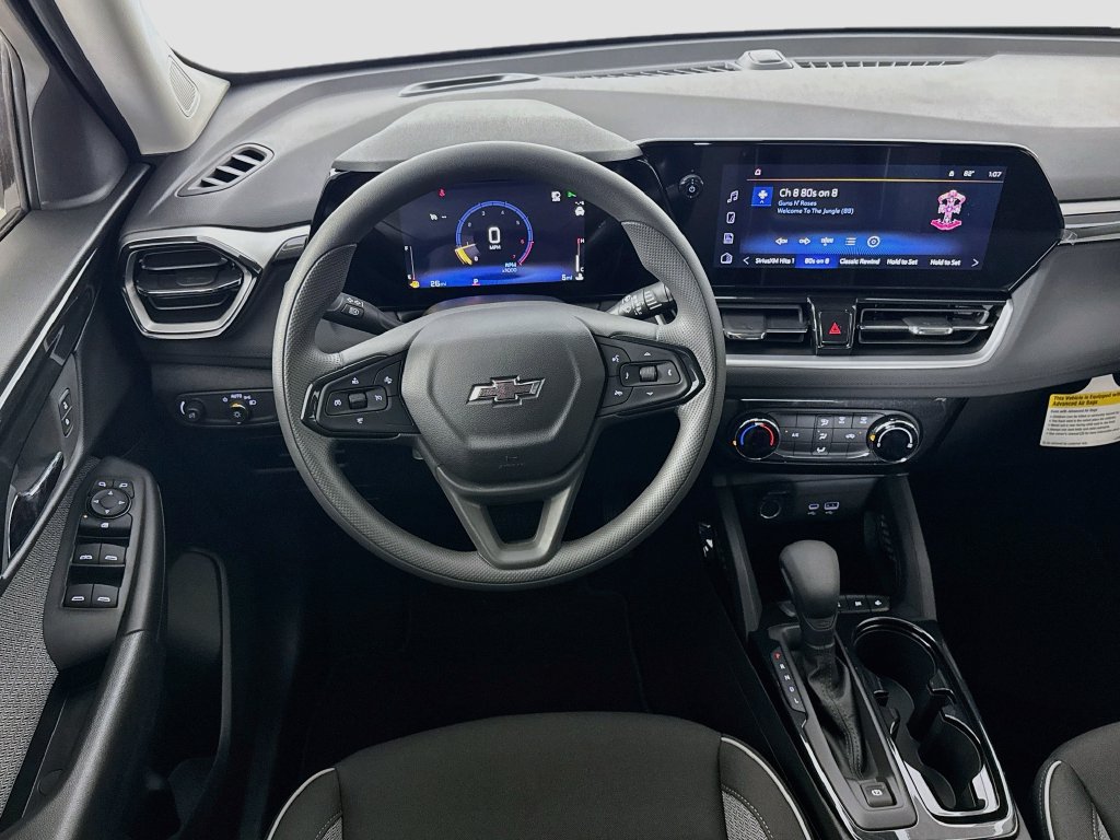 New 2026 Chevrolet TrailBlazer LT w/ Midnight Edition FWD image 23