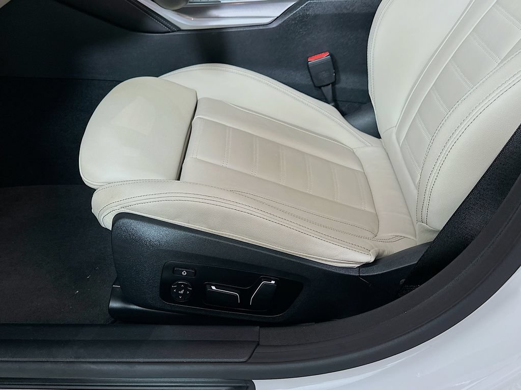 Used 2025 BMW 440i xDrive w/ Premium Package AWD/4WD image 9