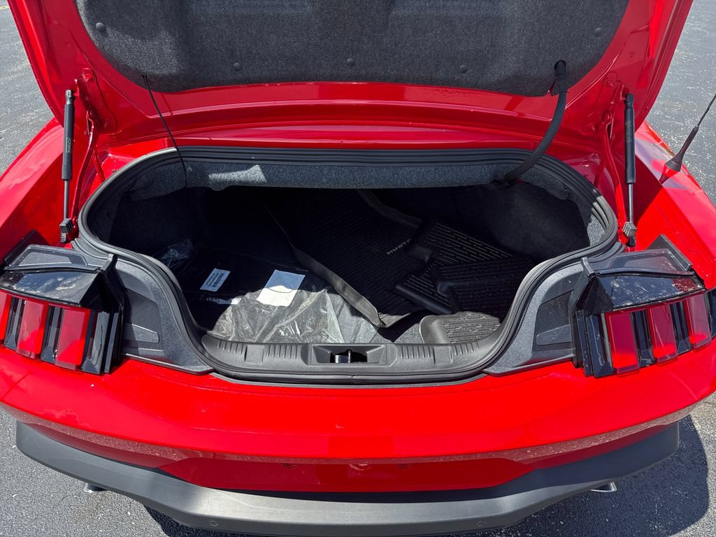 Used 2025 Ford Mustang Premium RWD image 12