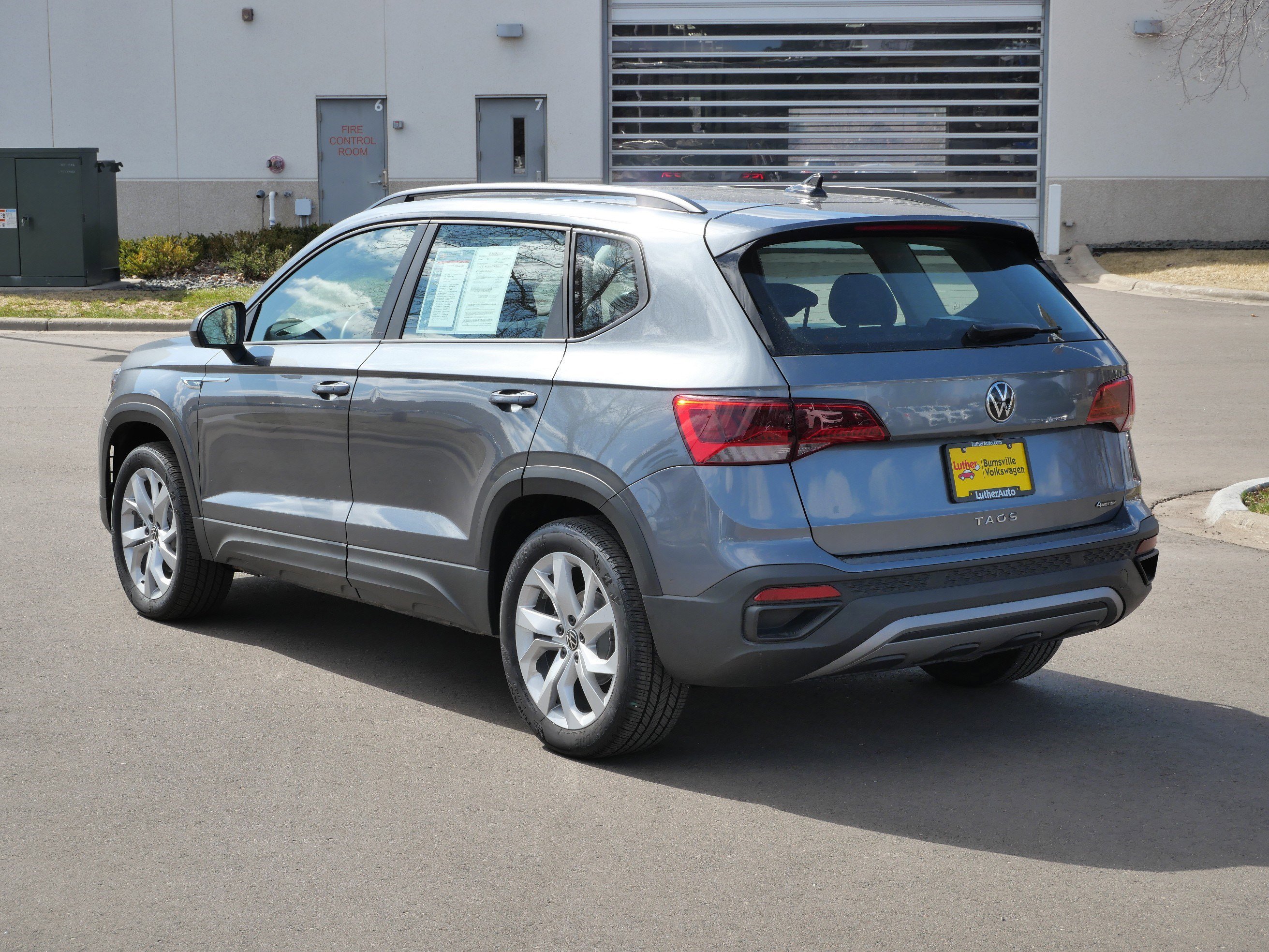 Used 2023 Volkswagen Taos S image 5