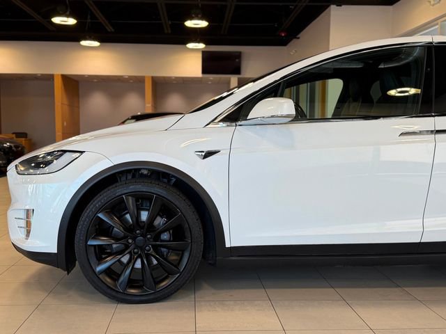 Used 2021 Tesla Model X Long Range image 10