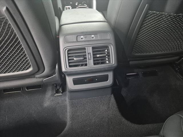 Used 2025 Audi Q5 Premium Plus w/ Premium Plus AWD/4WD image 19