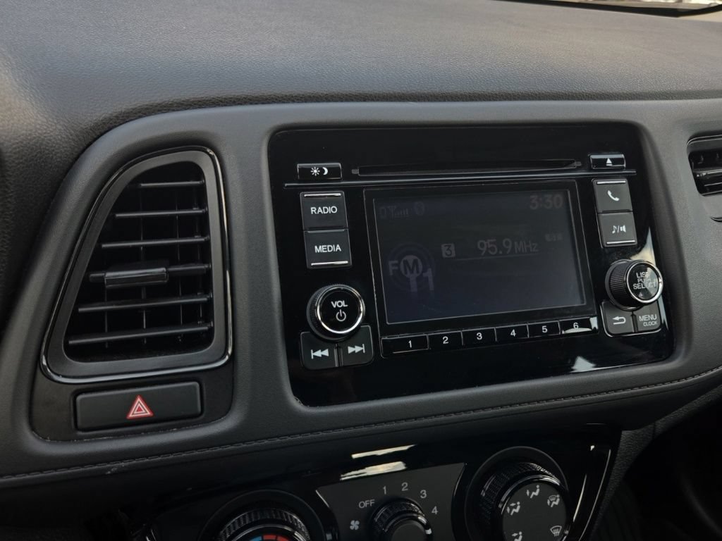 Used 2022 Honda HR-V LX image 21