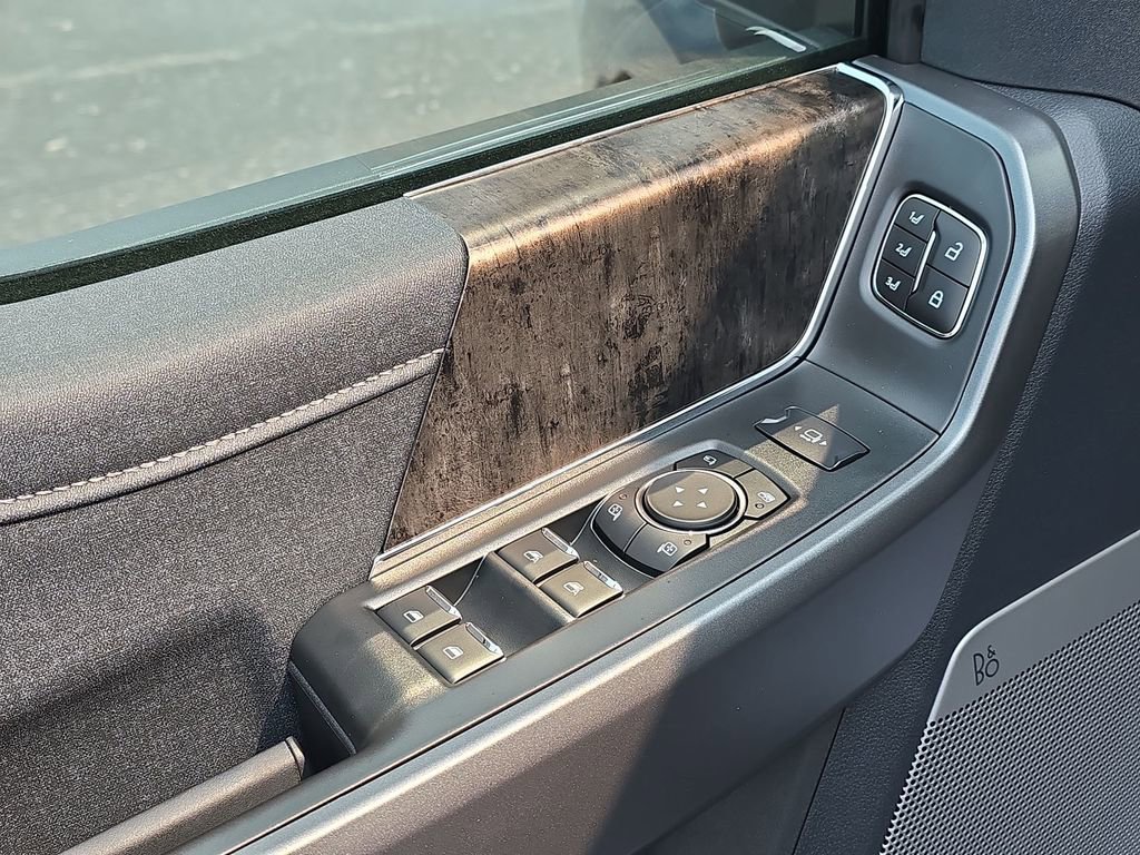 New 2026 Ford F350 Lariat image 19