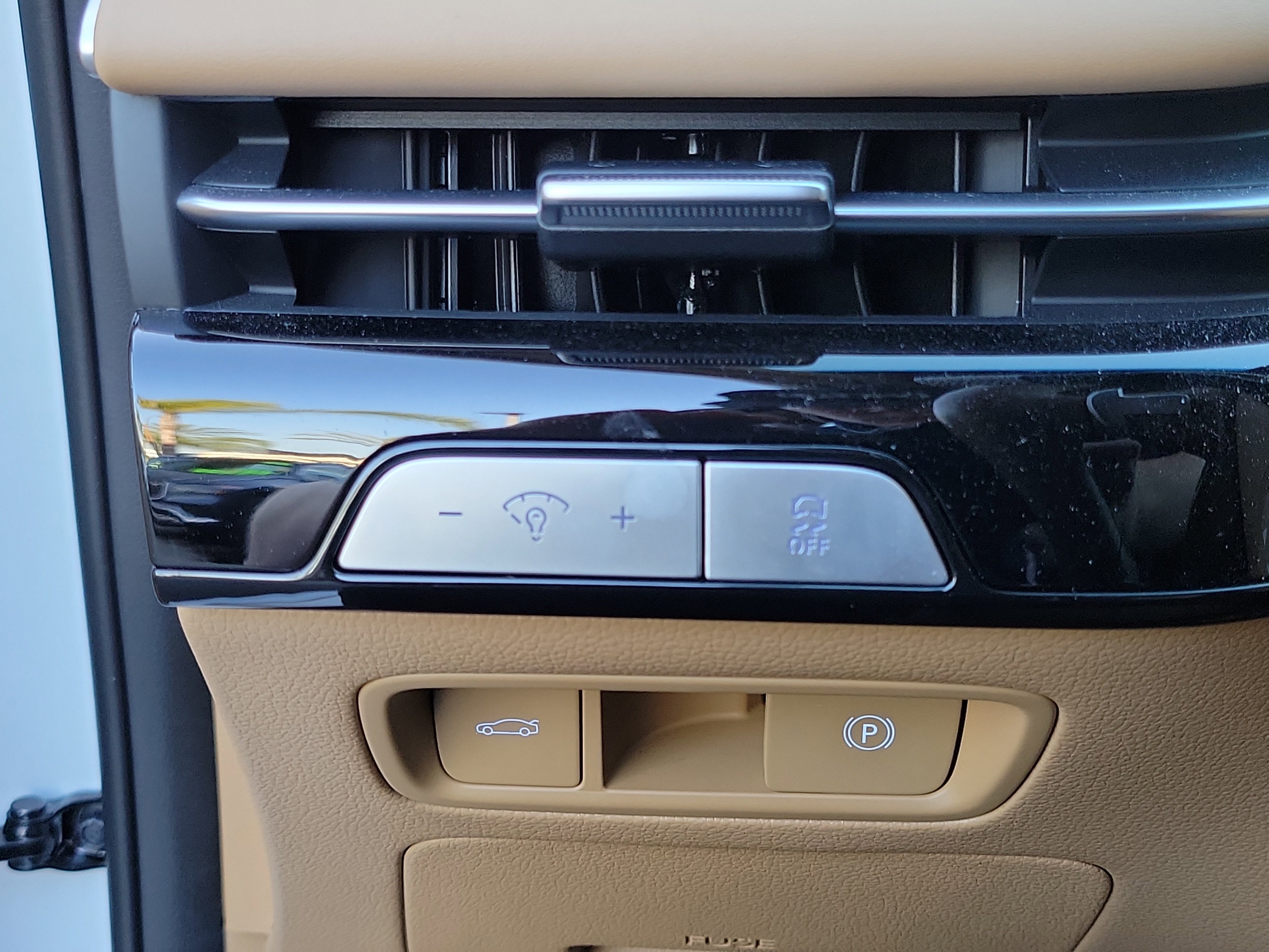 Certified 2026 Genesis G80 2.5T AWD/4WD image 9