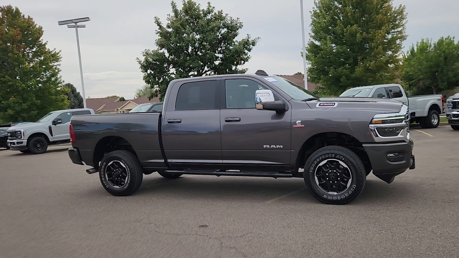 Used 2025 RAM 2500 Laramie AWD/4WD image 10