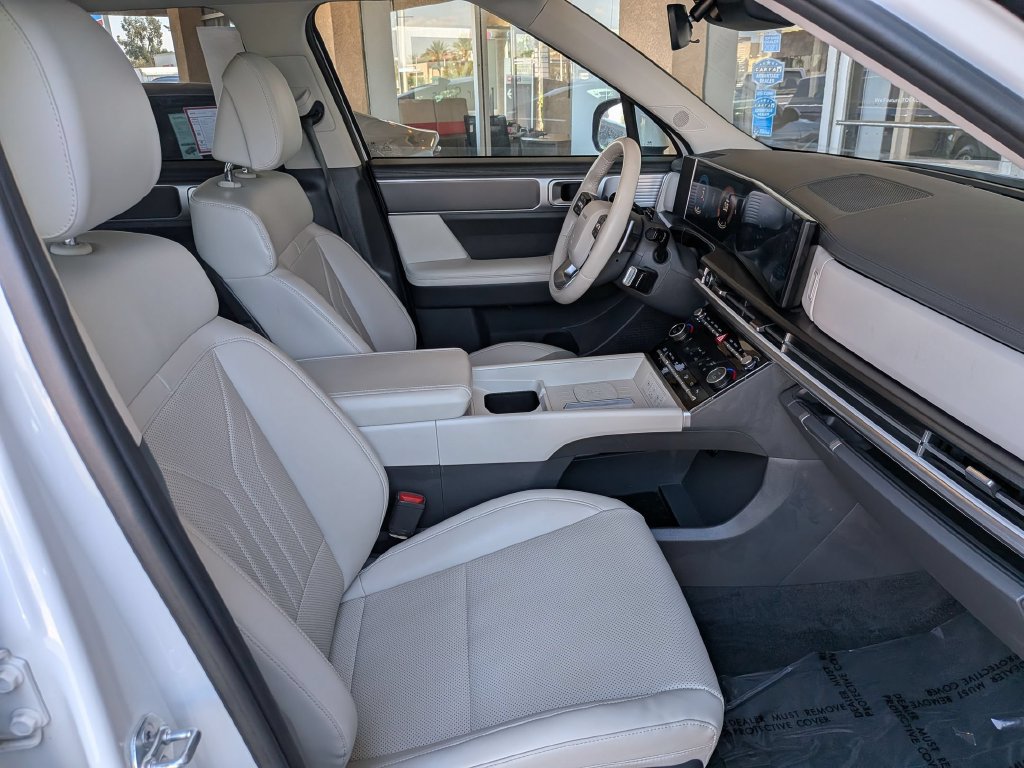 Used 2025 Hyundai Santa Fe SEL AWD/4WD image 27