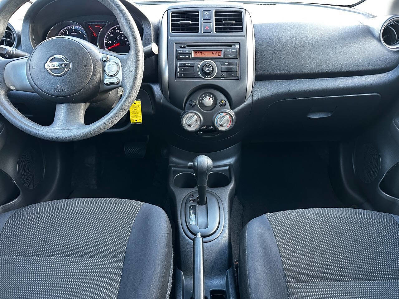 Used 2012 Nissan Versa SV FWD image 14