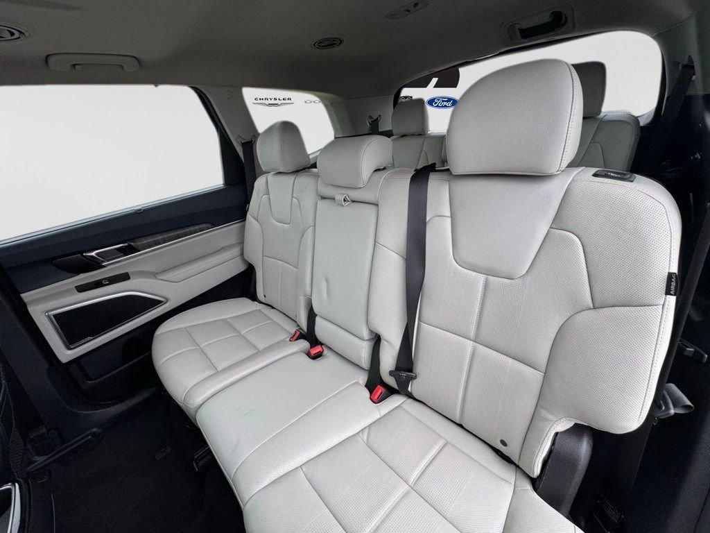 Used 2023 Kia Telluride EX FWD image 14