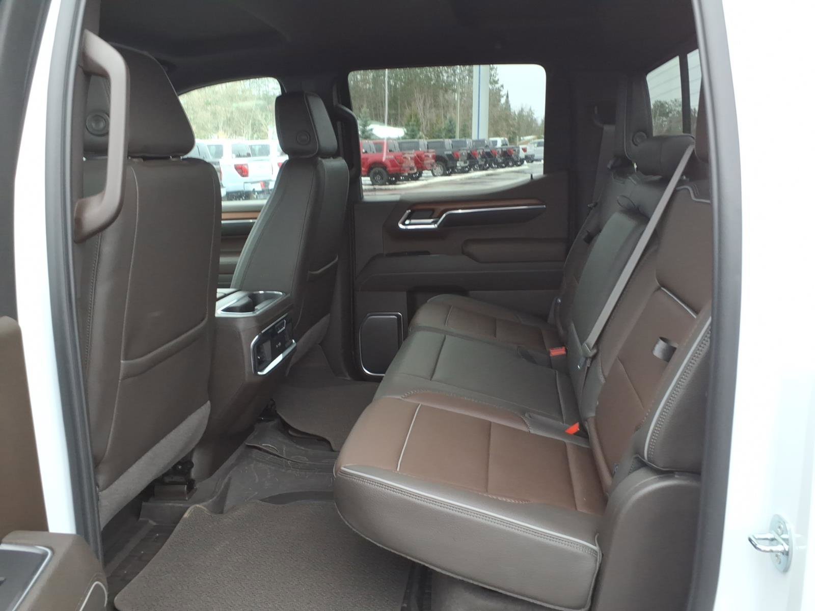 Used 2023 GMC Sierra 1500 Denali w/ Technology Package image 14