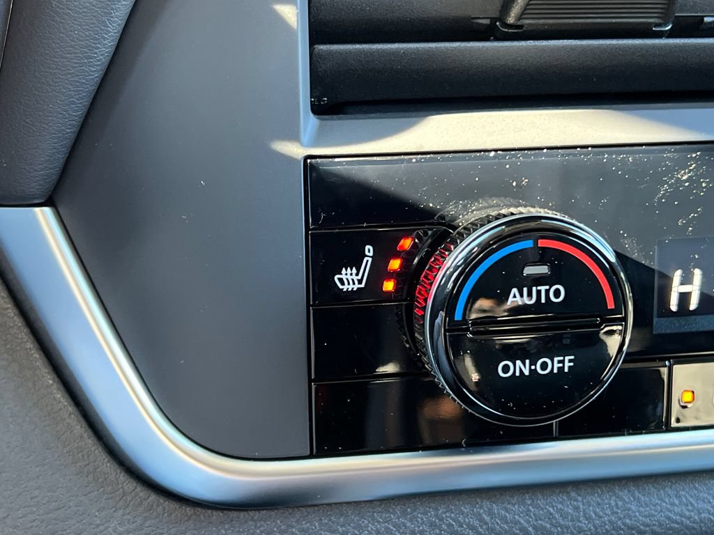New 2026 Nissan Rogue SV w/ Cold Weather Package AWD/4WD image 27