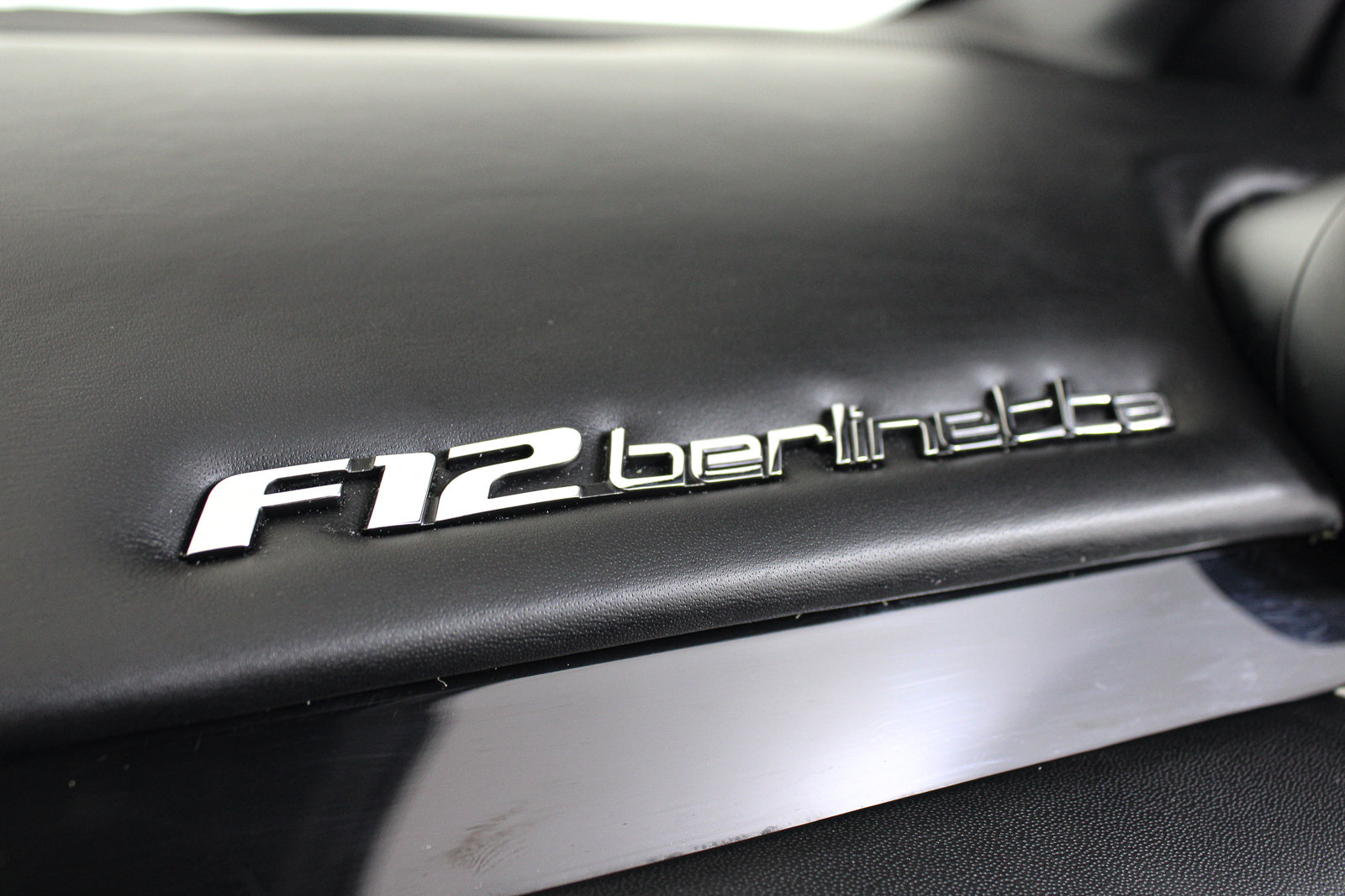Used 2015 Ferrari F12 Berlinetta RWD image 42