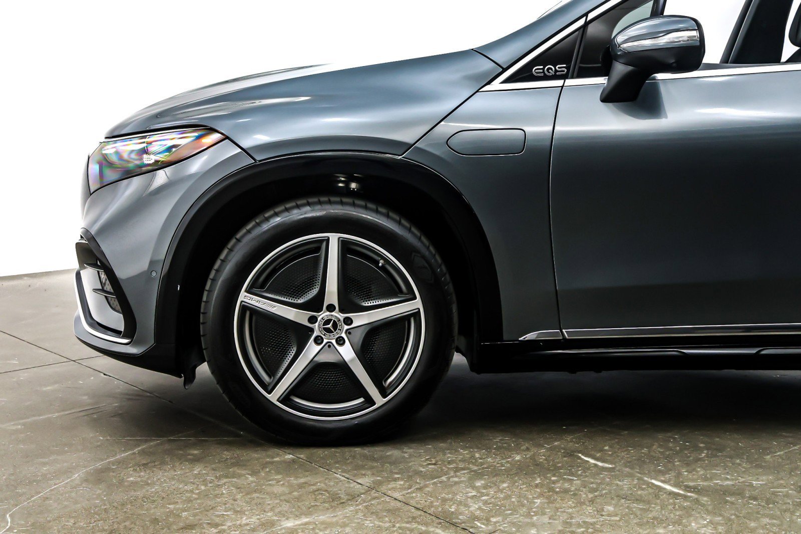 Used 2023 Mercedes-Benz EQS 450+ 4MATIC SUV image 10