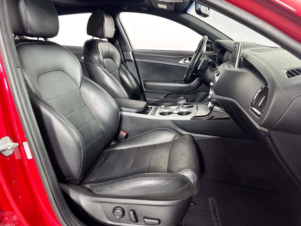 Used 2018 Kia Stinger GT2 RWD image 36