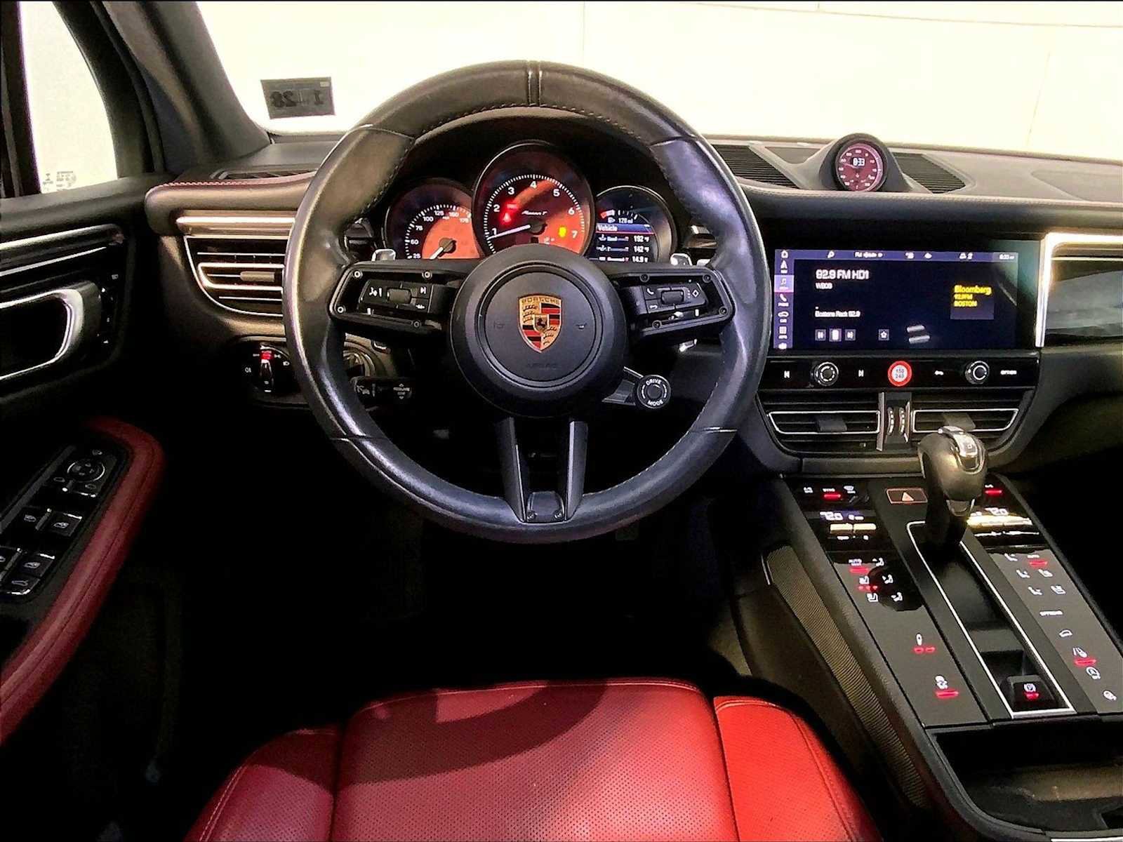 Certified 2023 Porsche Macan Turbo image 13