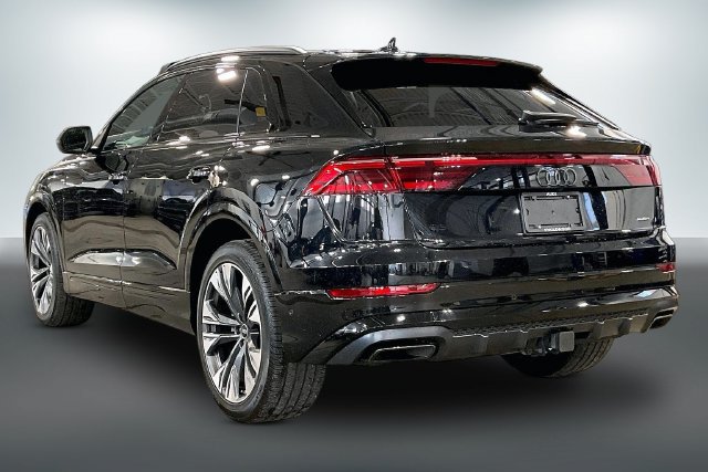 Certified 2025 Audi Q8 Prestige AWD/4WD image 12