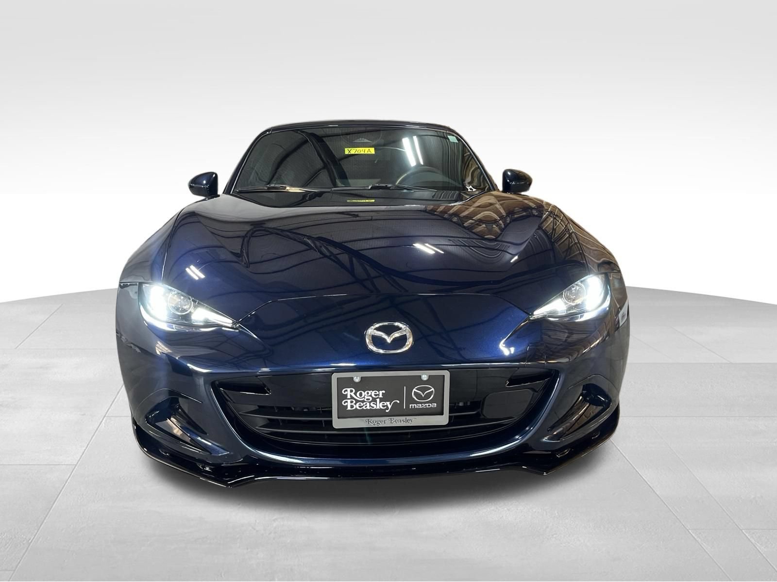 Certified 2025 MAZDA MX-5 Miata RF Grand Touring RWD image 2