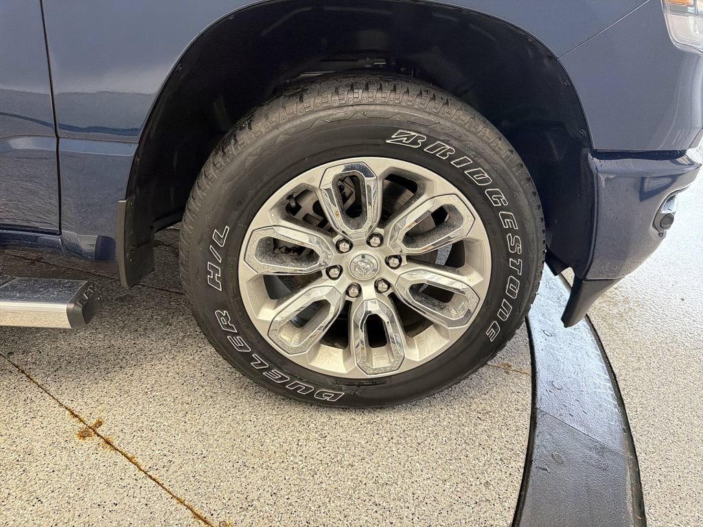 Used 2023 RAM 1500 Laramie AWD/4WD image 18