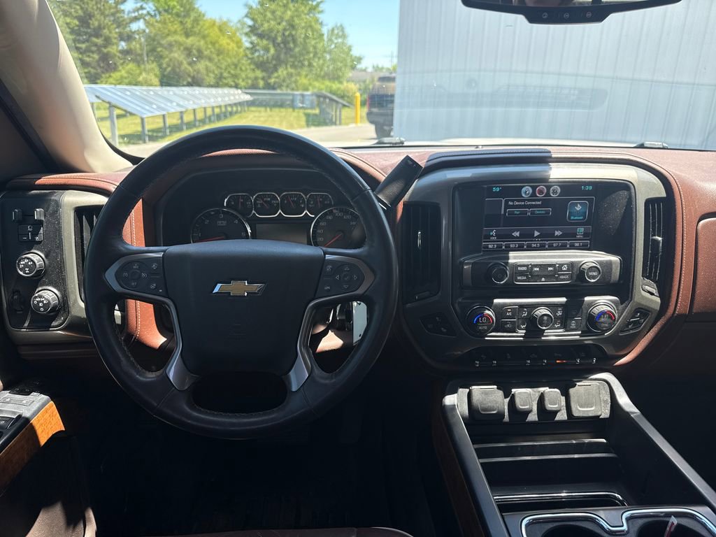 Used 2015 Chevrolet Silverado 1500 High Country AWD/4WD image 16