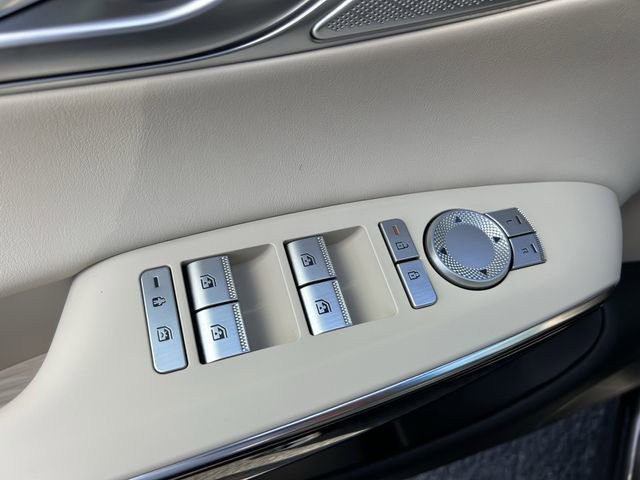New 2026 Genesis GV70 2.5T AWD/4WD image 21