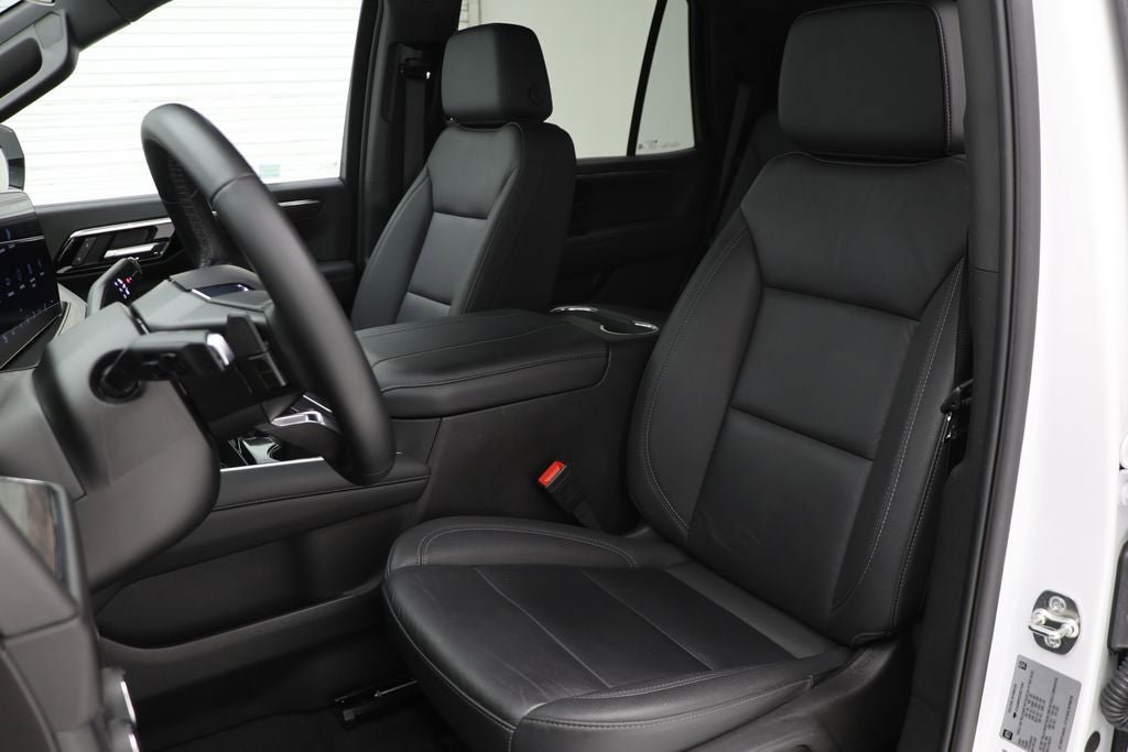Used 2025 Chevrolet Tahoe LT AWD/4WD image 15