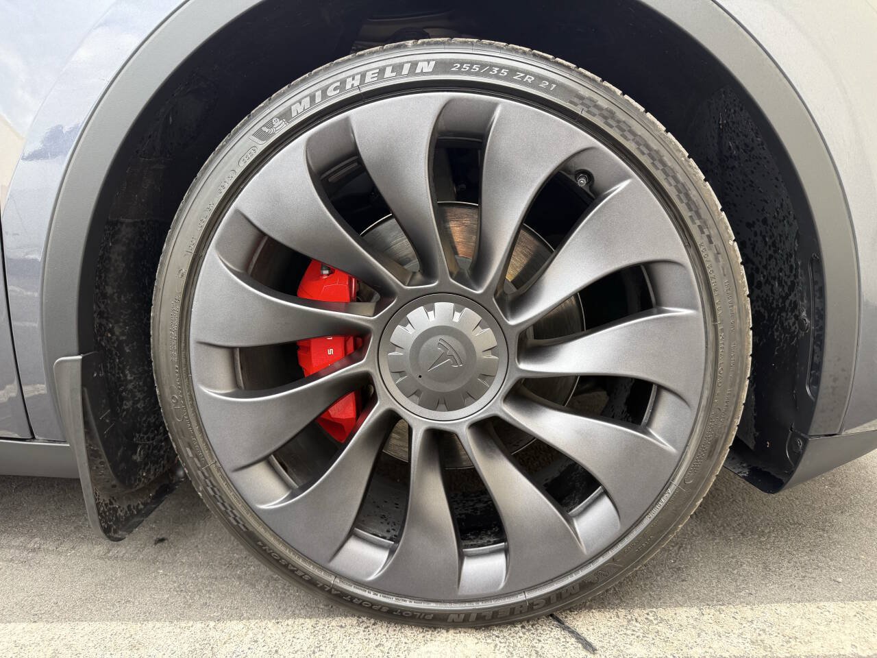 Used 2023 Tesla Model Y Performance AWD/4WD image 32