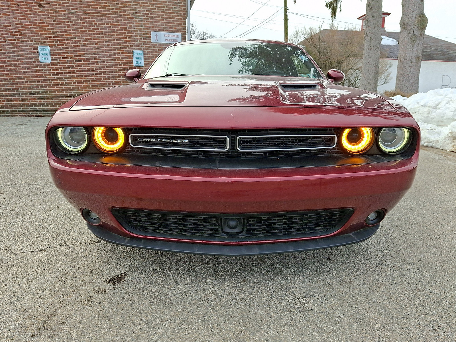 Used 2018 Dodge Challenger SXT Plus RWD image 2