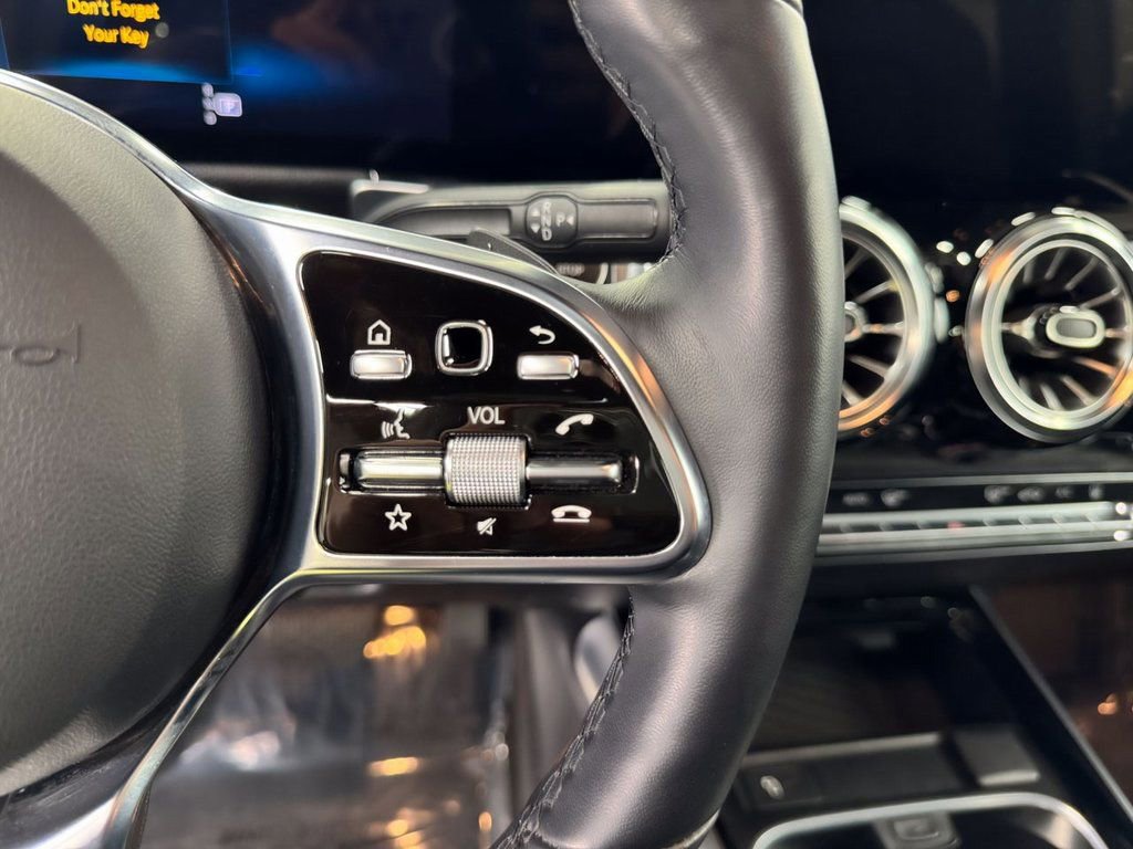 Certified 2023 Mercedes-Benz EQB 300 4MATIC w/ Pinnacle Package image 13