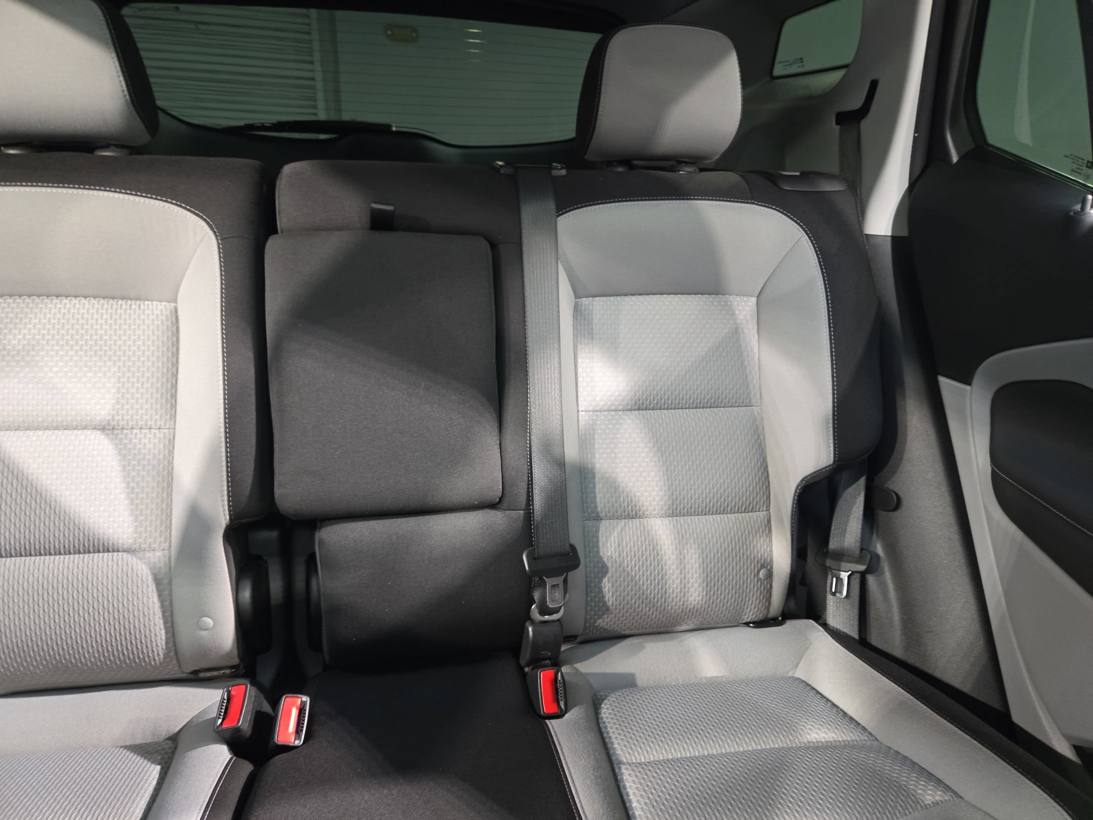 Used 2022 GMC Terrain SLE w/ Driver Convenience Package FWD image 14