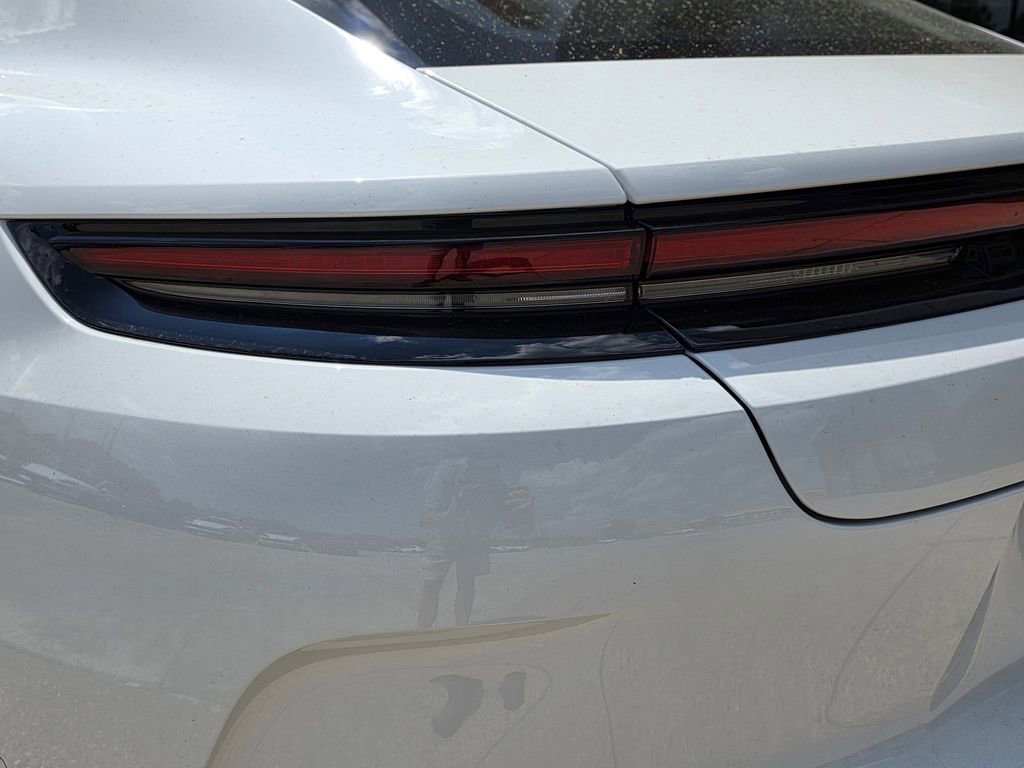 New 2025 Porsche Panamera 4 image 12