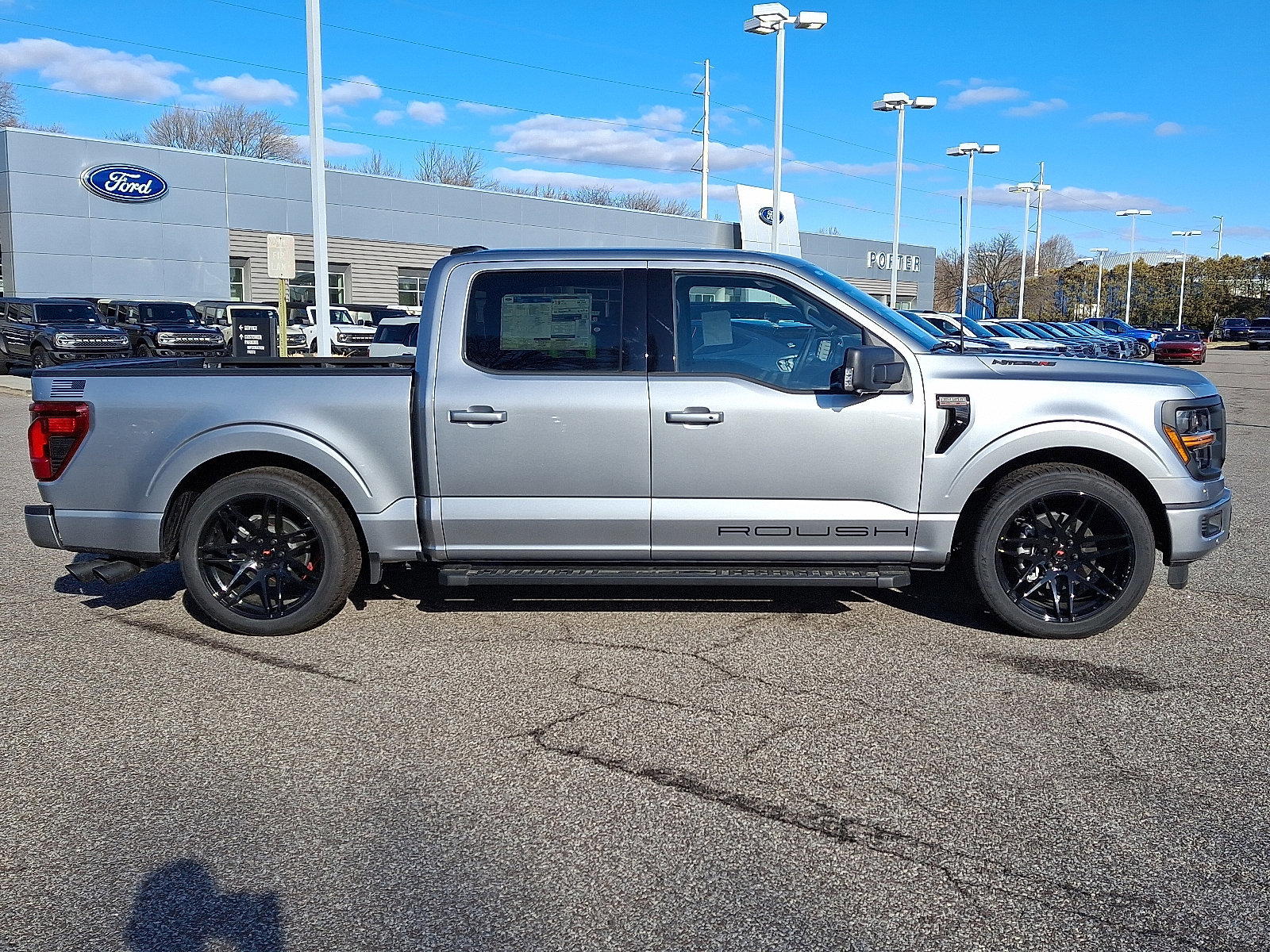 New 2025 Ford F150 XLT w/ Equipment Group 302A MID image 8