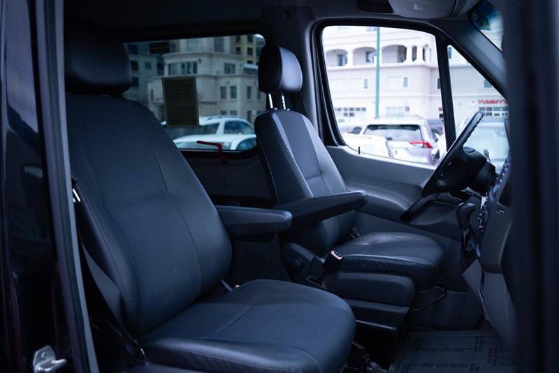 Used 2013 Mercedes-Benz Sprinter 2500 image 13