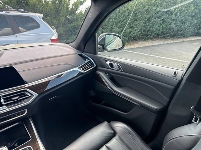 Used 2019 BMW X5 xDrive40i w/ Premium Package 2 AWD/4WD image 17