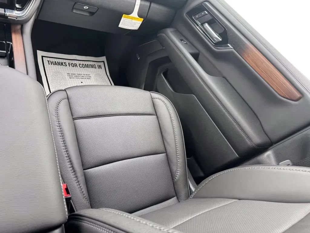 New 2026 GMC Yukon XL Denali w/ Denali Reserve Package AWD/4WD image 23