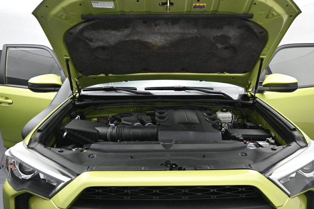 Used 2022 Toyota 4Runner TRD Pro AWD/4WD image 5