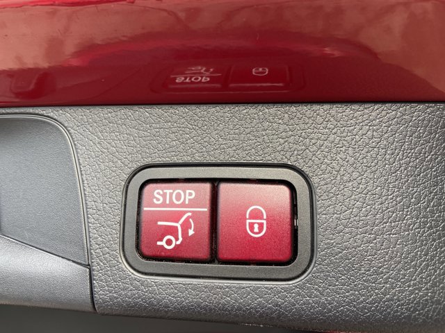 Used 2021 Mercedes-Benz GLB 250 4MATIC image 53