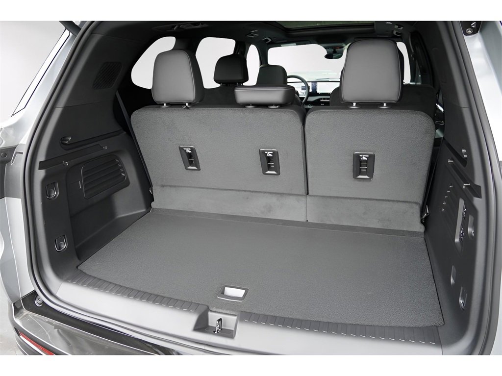 New 2026 Buick Enclave Sport Touring w/ Power Package image 32