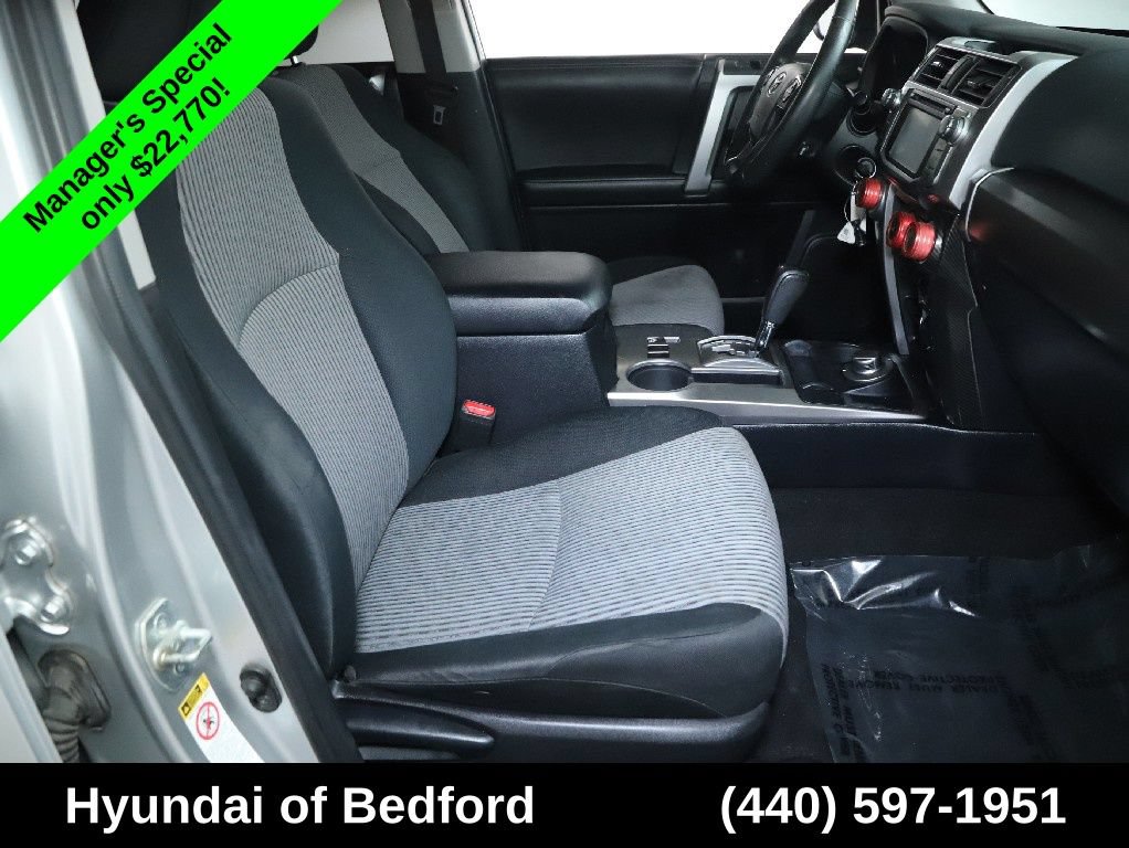 Used 2016 Toyota 4Runner SR5 AWD/4WD image 35