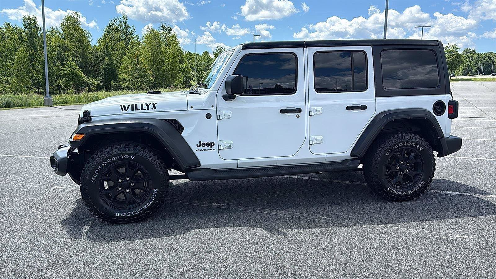 Used 2023 Jeep Wrangler Unlimited Sport AWD/4WD image 12