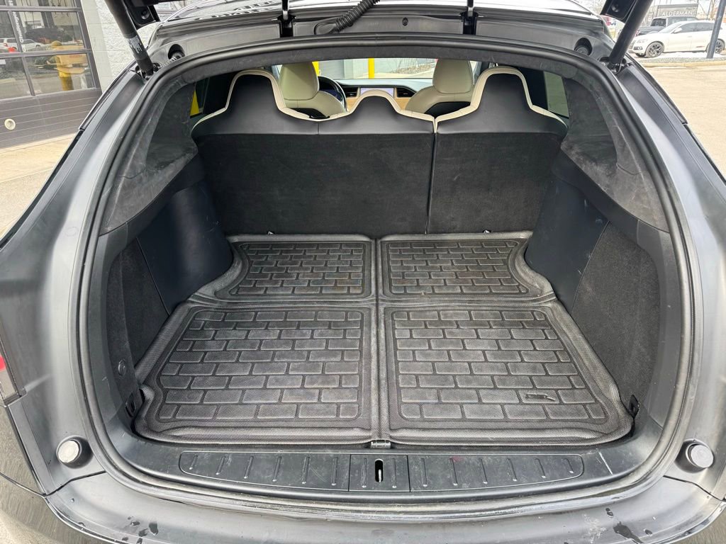 Used 2020 Tesla Model X Long Range image 40