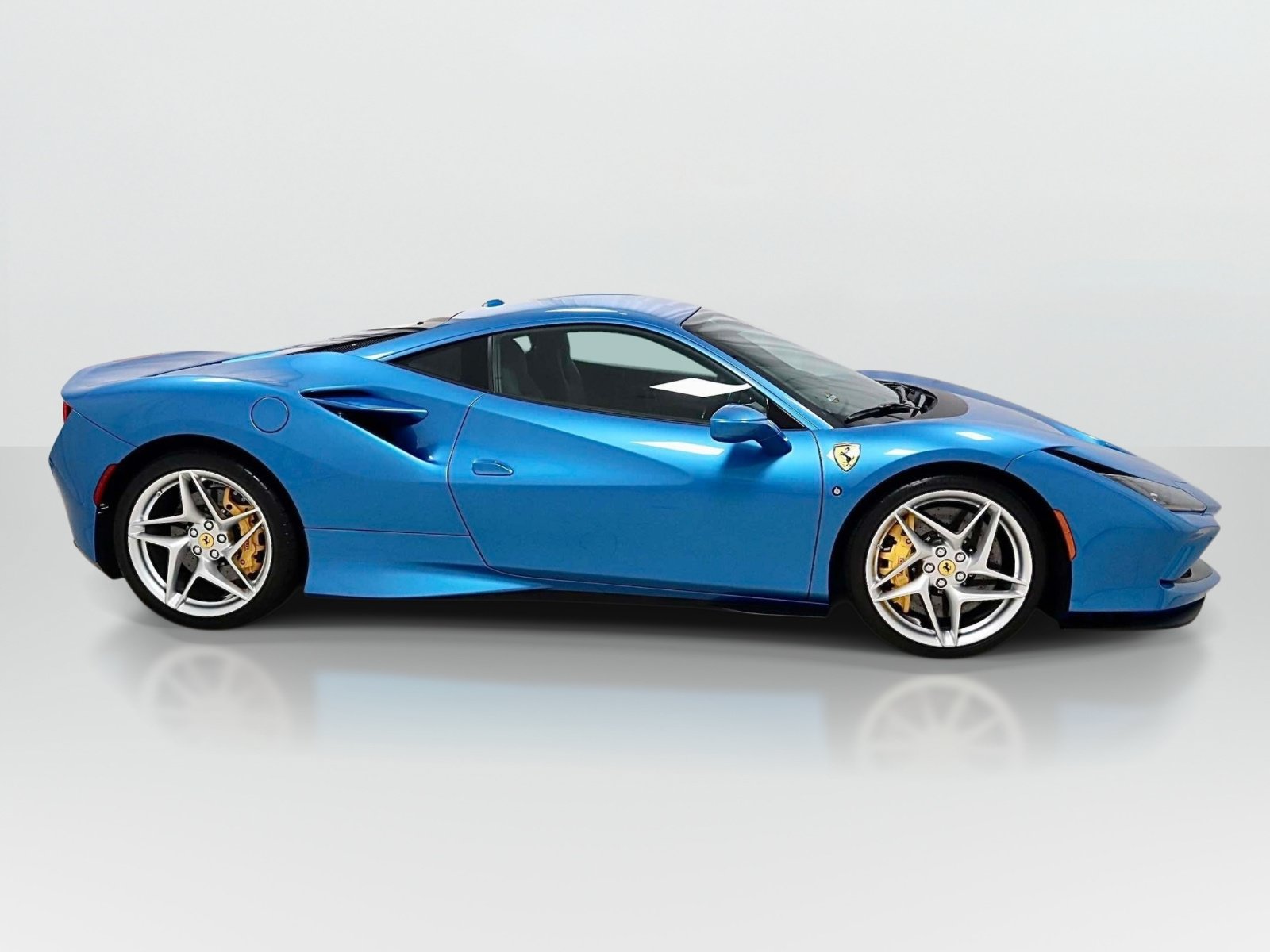 Certified 2022 Ferrari F8 Tributo RWD image 6