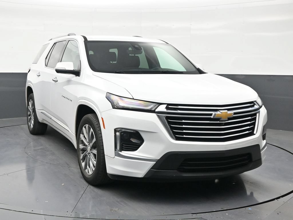 Used 2023 Chevrolet Traverse Premier FWD image 7